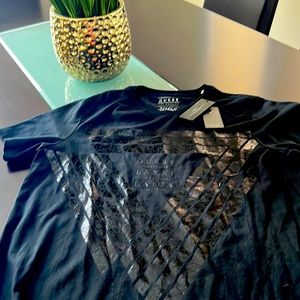 Guess Los Angeles Mens Large Black Shortsleeve Crewneck Tshirt NWT